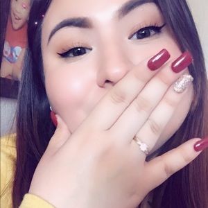 Meet your Posher, Raquel